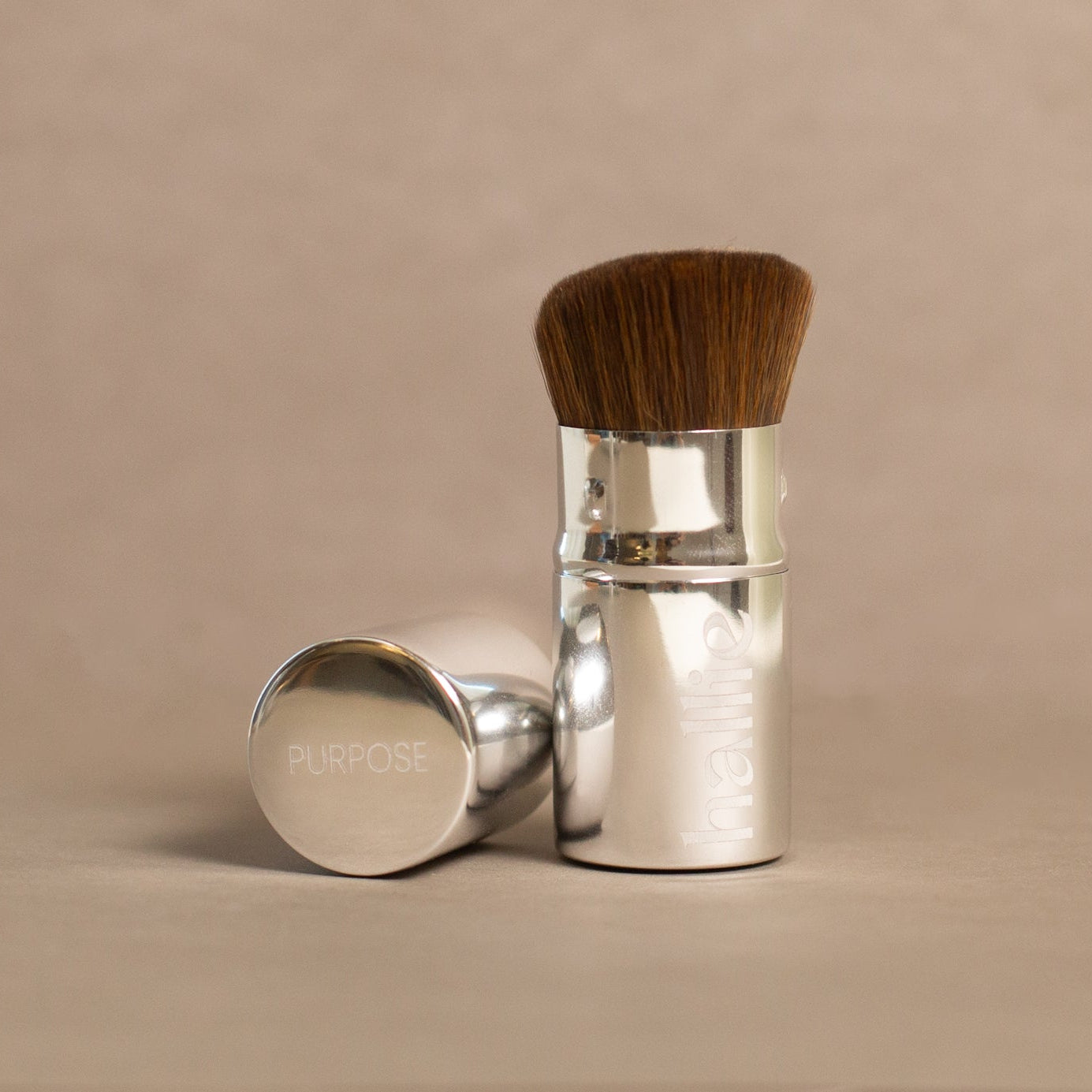 Covered Compact Blush Brush